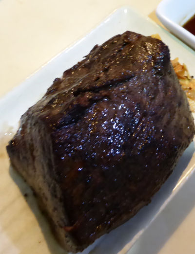 ローストビーフ用モモブロック肉をヨーグルティアでステーキ
